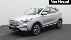 Grijs Gebruikt 2023 MG ZS Comfort Sedan | € 21.495 (Eerlijke prijs)