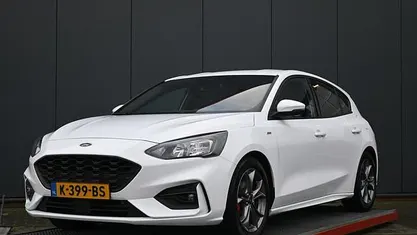 Wit Occasion 2021 Ford Focus Business Edition Hatchback | € 15.450 (Eerlijke prijs)