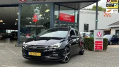 Zwart Gebruikt 2019 Opel Astra Edition Hatchback | € 13.895 (Eerlijke prijs)