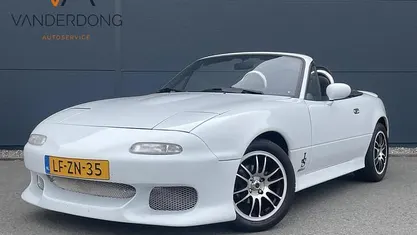 Wit Gebruikt 1991 Mazda MX5 Cabriolet | € 9.945