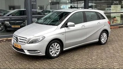Occasion Mercedes B180 Ambition 122 PK (89 kW) 2012 MPV