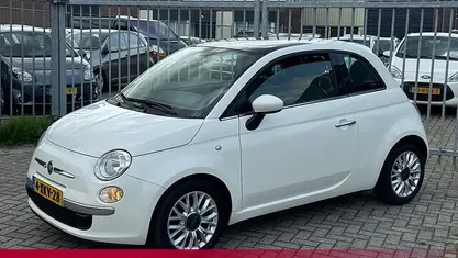 Wit Occasion 2014 Fiat 500 Lounge Hatchback | € 6.690 (Eerlijke prijs)