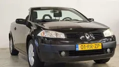 Zwart Gebruikt 2005 Renault Mégane Cabriolet Authentique Cabriolet | € 1.599 (Eerlijke prijs)