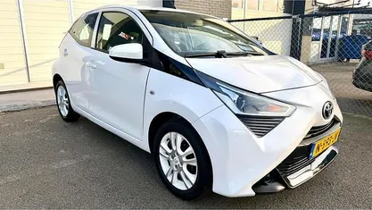 Occasion Toyota Aygo X-play 72 PK (52 kW) 2021 Wit Hatchback