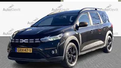 Zwart (metallic) Gebruikt 2024 Dacia Jogger Extreme MPV | € 27.950 (Eerlijke prijs)