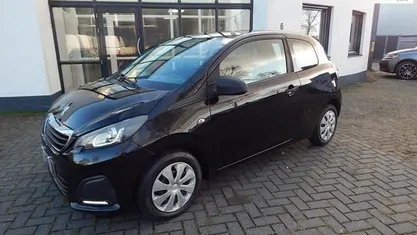 Occasion 2016 Peugeot 108 Access Hatchback | € 3.195 (Eerlijke prijs)
