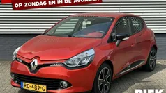 Rood Gebruikt 2013 Renault Clio IV Dynamique Stationwagen | € 5.999 (Goede deal)