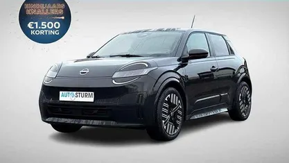 Mystery black Nieuw 2025 Nissan Micra Hatchback | € 28.803 (Eerlijke prijs)