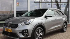 Grijs Gebruikt 2022 Kia Niro SUV | € 21.920 (Goede deal)