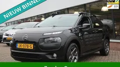 Zwart Gebruikt 2016 Citroën C4 PureTech SUV | € 8.450 (Eerlijke prijs)