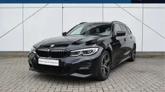 Zwart Gebruikt 2021 BMW 330 Executive Sedan | € 37.950 (Eerlijke prijs)