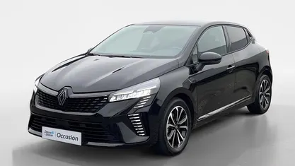 Gebruikt 2024 Renault Clio V Techno Hatchback | € 23.435 (Eerlijke prijs)