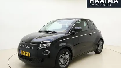 Zwart Gebruikt 2024 Fiat 500e Urban Hatchback | € 23.950 (Eerlijke prijs)
