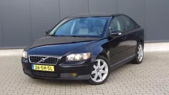 Zwart Gebruikt 2006 Volvo S40 Sedan | € 2.350 (Goede deal)