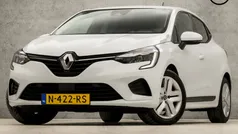 Wit Gebruikt 2021 Renault Clio V Zen Hatchback | € 13.945 (Super prijs)