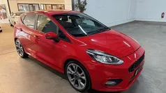 Rood Gebruikt 2018 Ford Fiesta ST-Line Hatchback | € 12.400 (Eerlijke prijs)