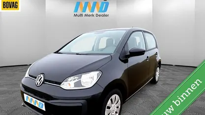 Zwart Occasion 2021 VW up! move up! Hatchback | € 7.198 (Goede deal)