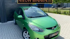 Groen Gebruikt 2010 Mazda 2 Hatchback | € 3.950 (Eerlijke prijs)