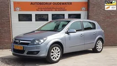 Grijs Gebruikt 2004 Opel Astra Cosmo Hatchback | € 1.995 (Eerlijke prijs)