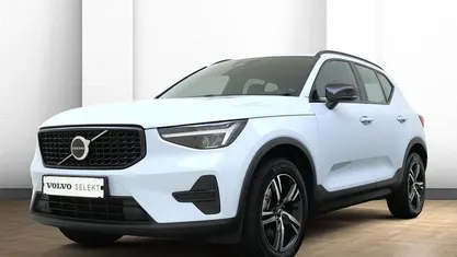 Blauw Occasion 2024 Volvo XC40 Plus SUV | € 41.950 (Eerlijke prijs)
