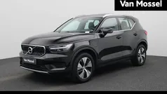 Zwart Gebruikt 2021 Volvo XC40 Inscription SUV | € 31.900 (Eerlijke prijs)