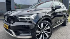 Zwart Gebruikt 2022 Volvo XC40 R-Design SUV | € 29.950 (Eerlijke prijs)