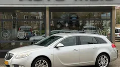 Grijs, metallic lak Gebruikt 2009 Opel Insignia Business Stationwagen | € 4.995 (Eerlijke prijs)