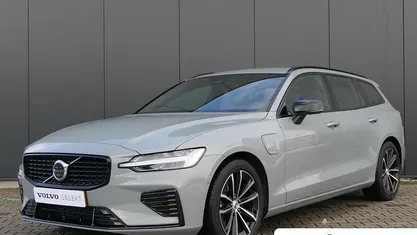 Occasion 2025 Volvo V60 Plus Stationwagen | € 42.935 (Eerlijke prijs)