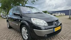 Zwart Gebruikt 2003 Renault Scénic Luxe MPV | € 949 (Eerlijke prijs)