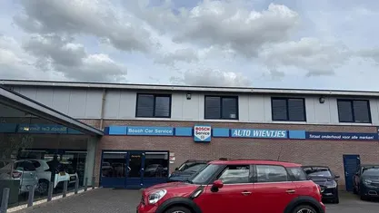 Rood Occasion 2014 Mini John Cooper Works Countryman SUV | € 14.950 (Eerlijke prijs)