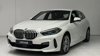 Occasion BMW 118 Executive 2020 Wit Hatchback