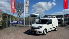 Wit Gebruikt 2023 Fiat Doblò Trekking MPV | € 13.900 (Eerlijke prijs)