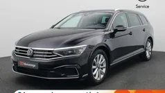 Zwart Gebruikt 2023 VW Passat Business Stationwagen | € 35.900 (Eerlijke prijs)