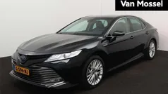 Zwart Gebruikt 2019 Toyota Camry Executive Sedan | € 23.900 (Goede deal)