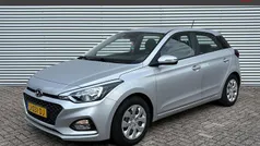 Grijs Gebruikt 2020 Hyundai i20 Comfort Hatchback | € 16.995 (Eerlijke prijs)