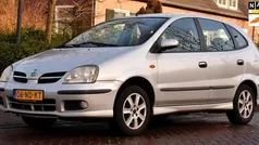 Grijs Gebruikt 2003 Nissan Almera Tino Acenta MPV | € 1.699 (Eerlijke prijs)