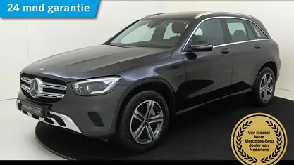 Grijs Occasion 2022 Mercedes GLC300e Premium Plus SUV | € 40.945 (Eerlijke prijs)
