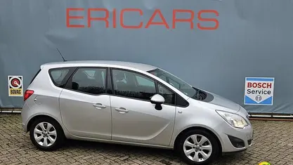 Occasion Opel Meriva Edition 101 PK (74 kW) 2011 Grijs (metallic) MPV