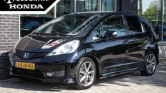 Zwart, metallic lak Gebruikt 2013 Honda Jazz SI Hatchback | € 6.850 (Eerlijke prijs)