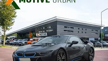 Grijs Occasion 2015 BMW i8 Basis Coupé | € 53.900 (Eerlijke prijs)