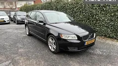 Zwart, metallic lak Gebruikt 2010 Volvo V50 Stationwagen | € 4.425 (Eerlijke prijs)
