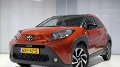 Rood Gebruikt 2023 Toyota Aygo Pulse Hatchback | € 17.244 (Eerlijke prijs)
