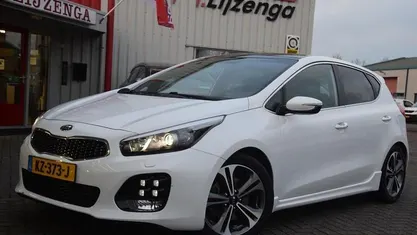 Occasion 2016 Kia Ceed GT-Line Hatchback | € 10.800 (Eerlijke prijs)