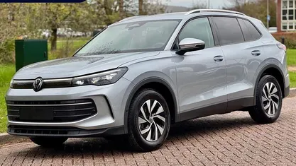 Gebruikt 2025 VW Tiguan Edition SUV | € 45.995 (Eerlijke prijs)