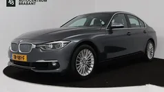 Grijs Gebruikt 2018 BMW 318 Luxury Line Sedan | € 18.945 (Eerlijke prijs)