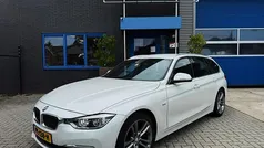 Wit Gebruikt 2017 BMW 318 Executive Stationwagen | € 13.945 (Eerlijke prijs)