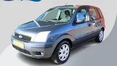Grijs Gebruikt 2003 Ford Fusion Trend MPV | € 2.950 (Eerlijke prijs)