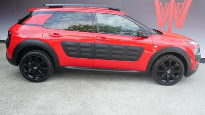 Occasion Citroën C4 PureTech 112 PK (82 kW) 2016 Rood SUV