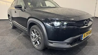 Occasion 2020 Mazda MX30 SUV | € 10.999 (Eerlijke prijs)