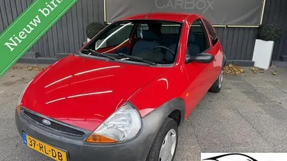 Rood Gebruikt 2005 Ford Ka Style Hatchback | € 895 (Eerlijke prijs)